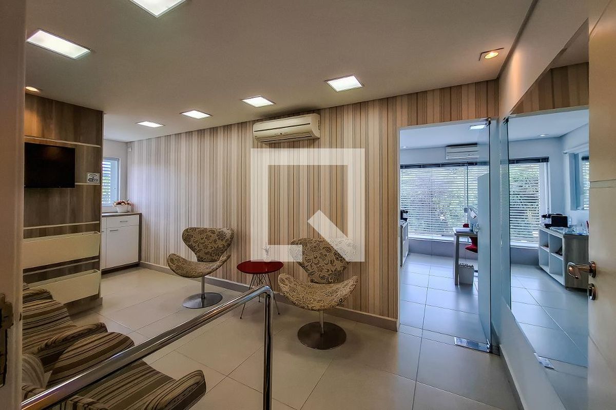Casa, 3 quartos, 220 m² - Foto 70