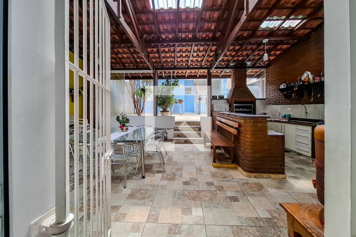 Casa, 3 quartos, 220 m² - Foto 60