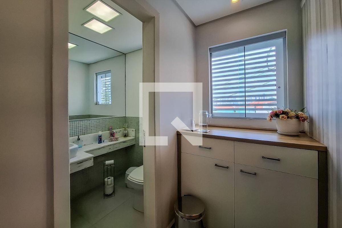 Casa, 3 quartos, 220 m² - Foto 80