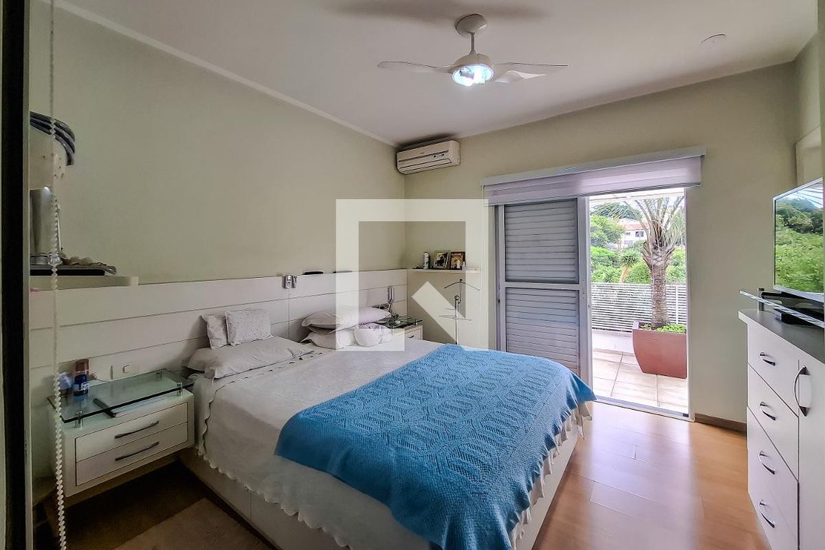 Casa, 3 quartos, 220 m² - Foto 24