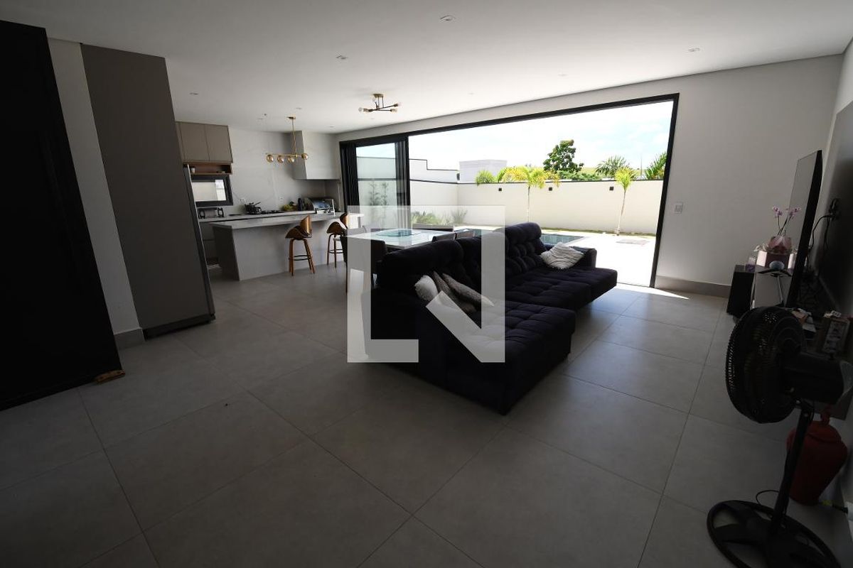 Casa à Venda - Res. Parque dos Alecrins, 4 Quartos,  265 m2 em , Campinas - sp | SoloBR