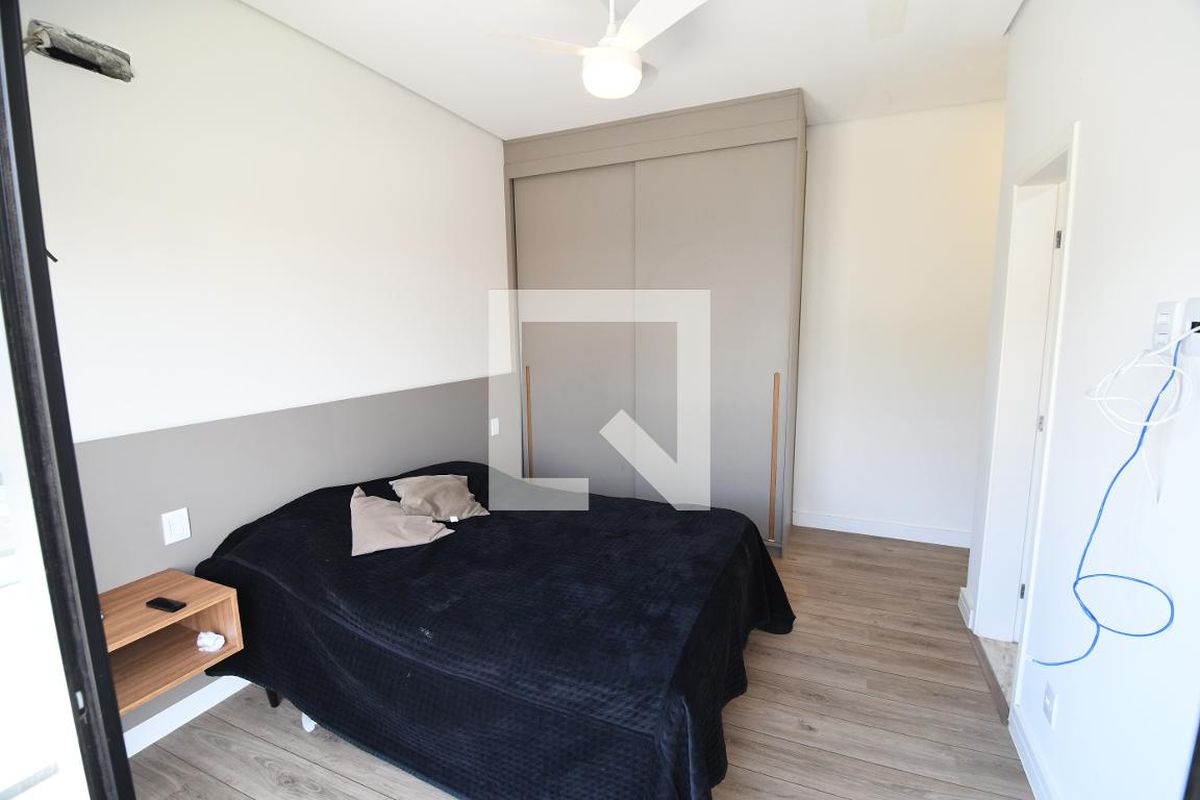Casa à Venda - Res. Parque dos Alecrins, 4 Quartos,  265 m2 em , Campinas - sp | SoloBR