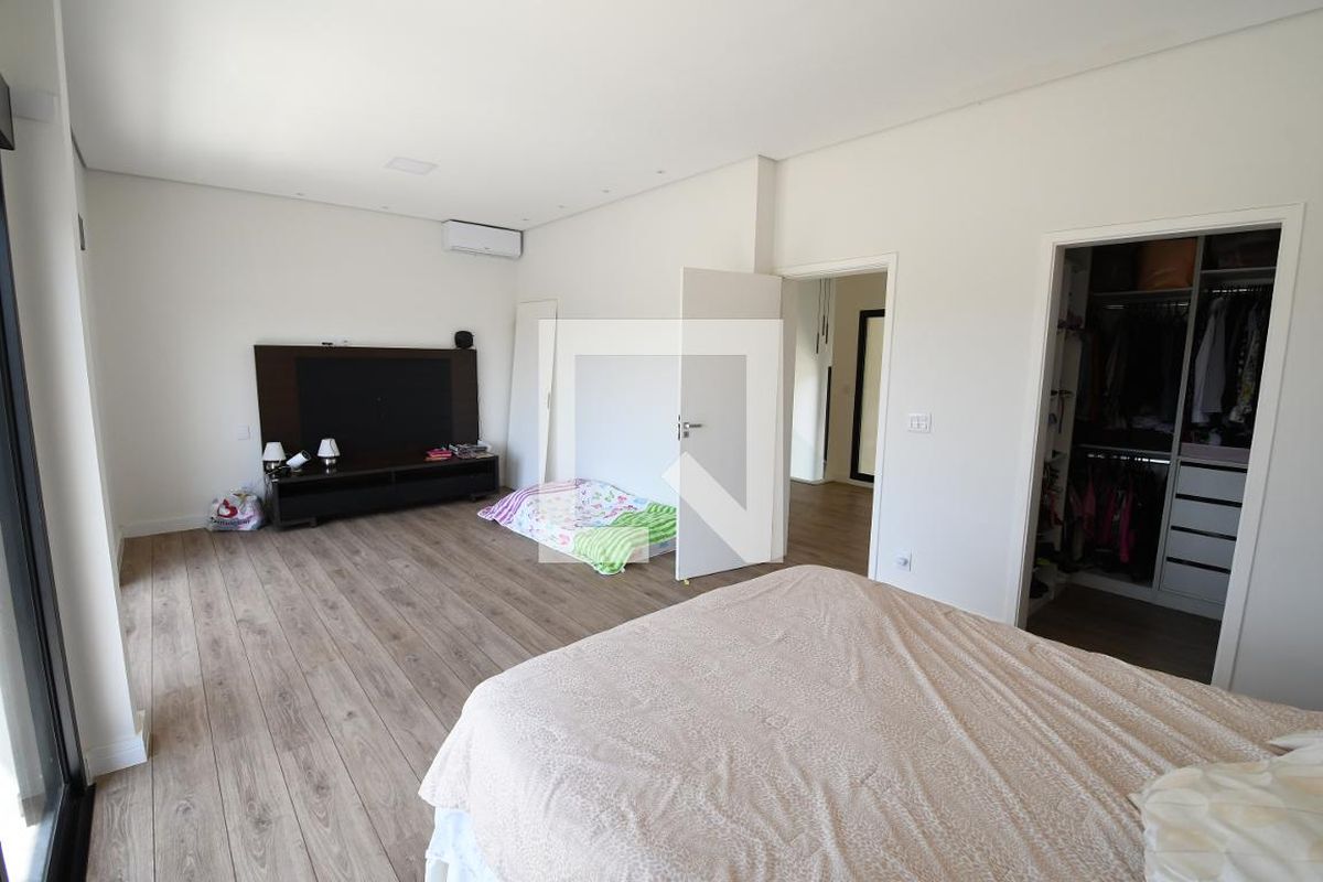 Casa à Venda - Res. Parque dos Alecrins, 4 Quartos,  265 m2 em , Campinas - sp | SoloBR