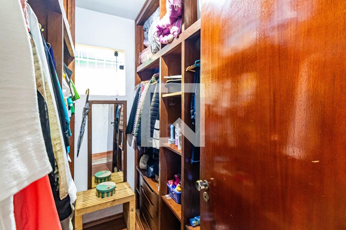 Casa, 4 quartos, 380 m² - Foto 47