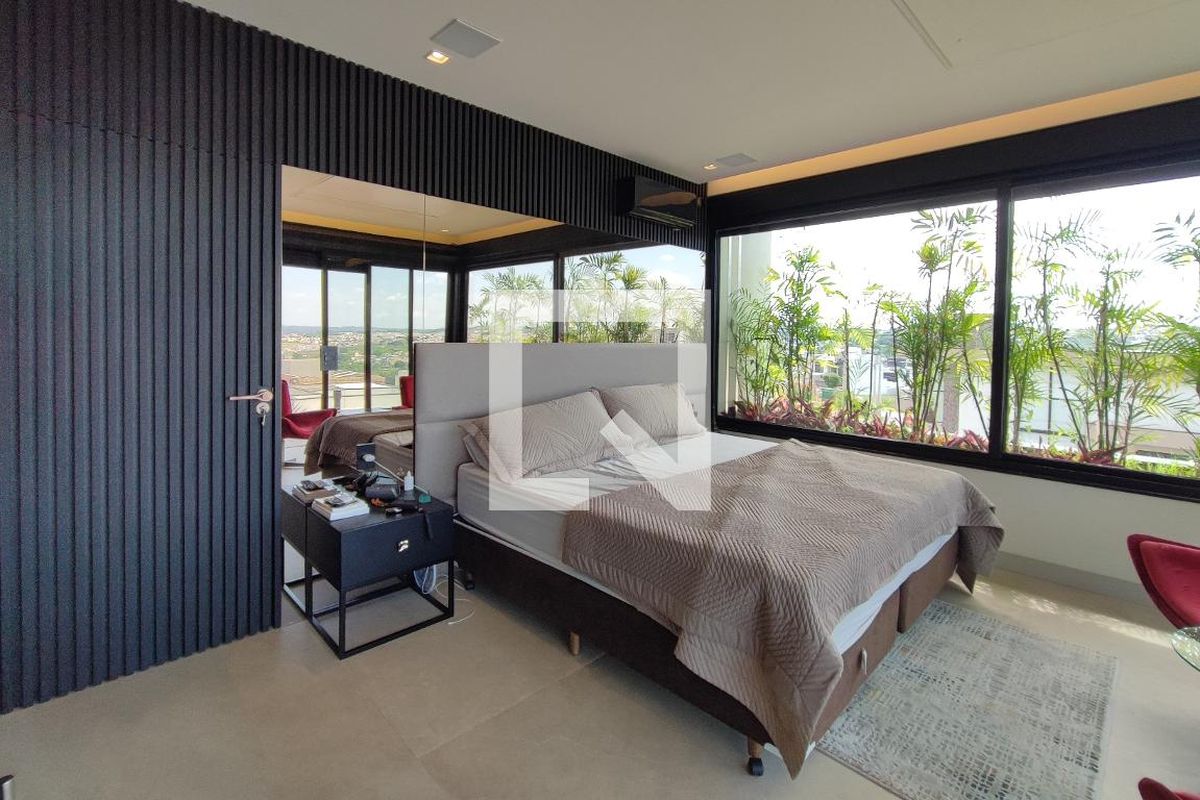 Casa à Venda - Swiss Park, 3 Quartos,  290 m2 em , Campinas - sp | SoloBR