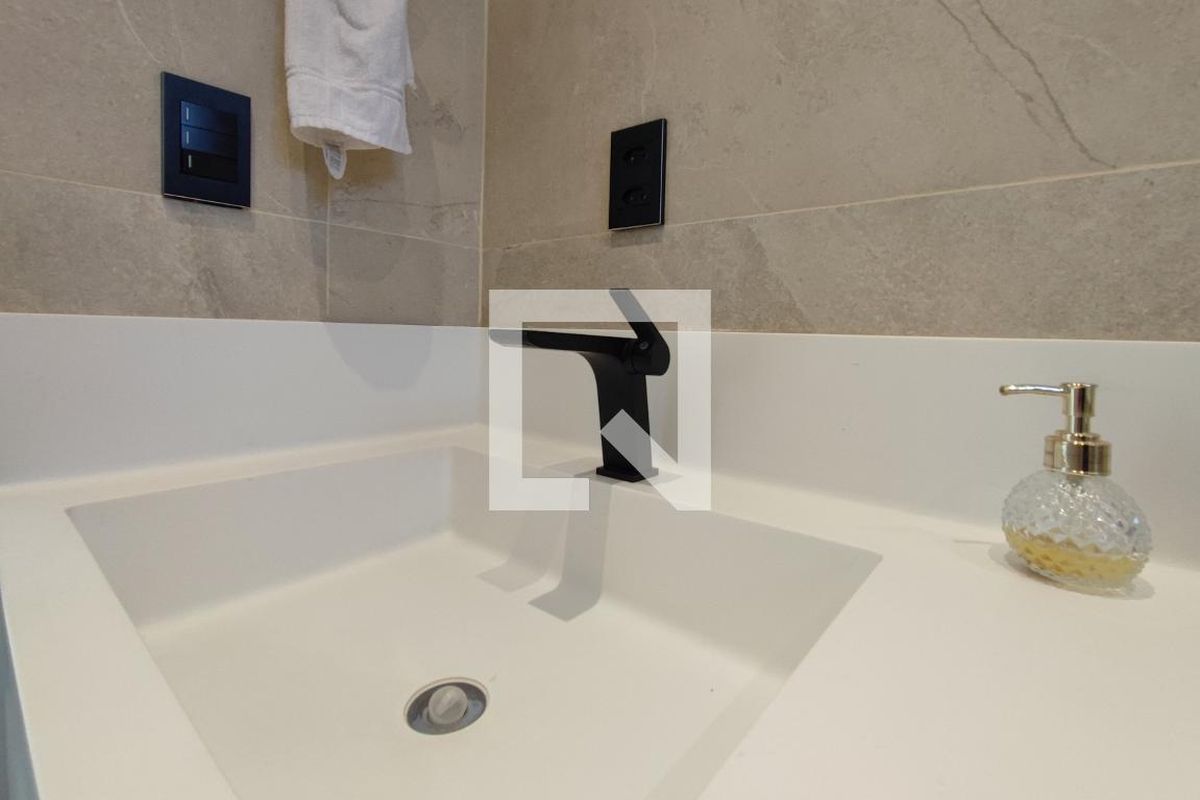 Casa à Venda - Swiss Park, 3 Quartos,  290 m2 em , Campinas - sp | SoloBR