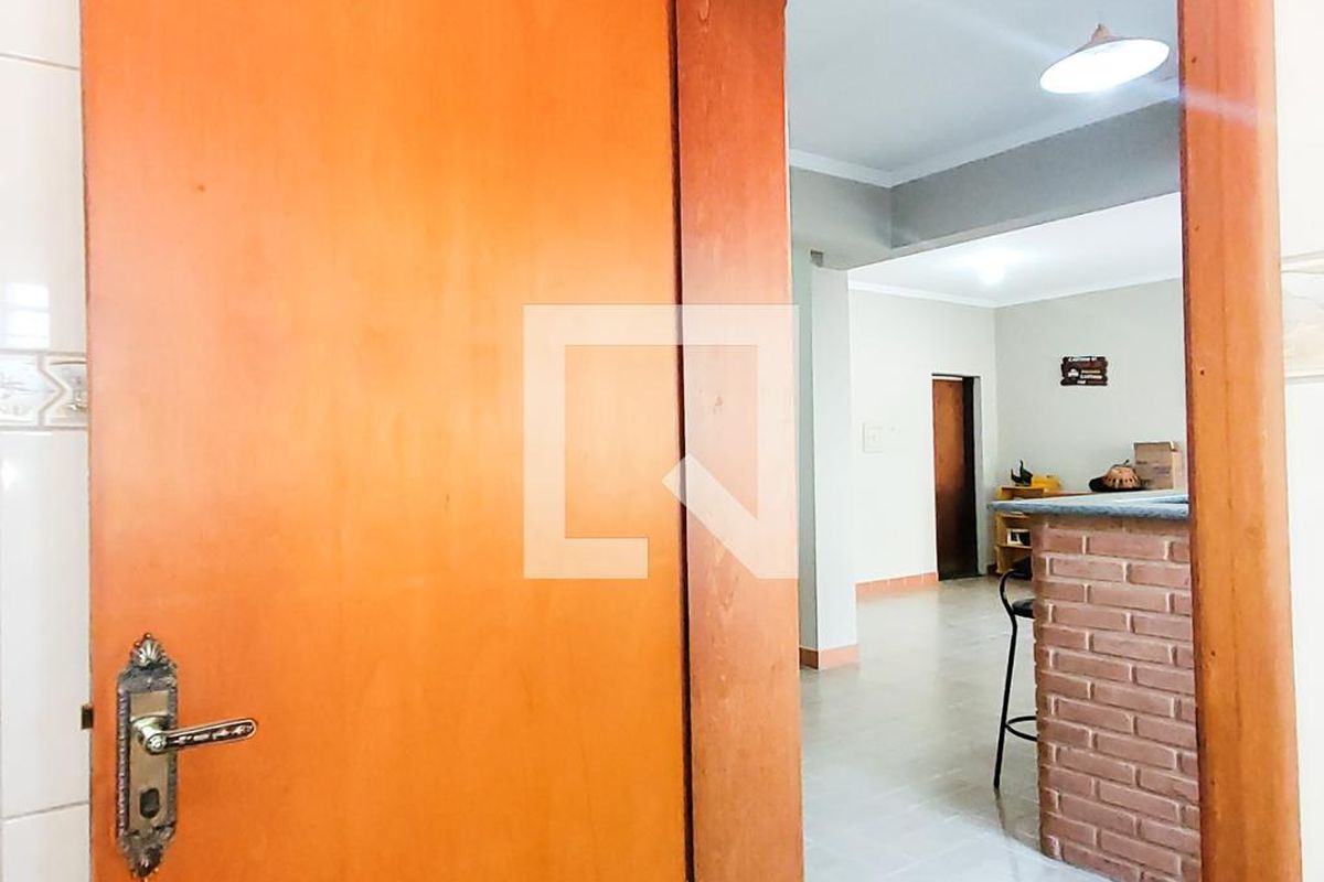 Casa à Venda - Taquaral, 4 Quartos,  360 m2 em , Campinas - sp | SoloBR