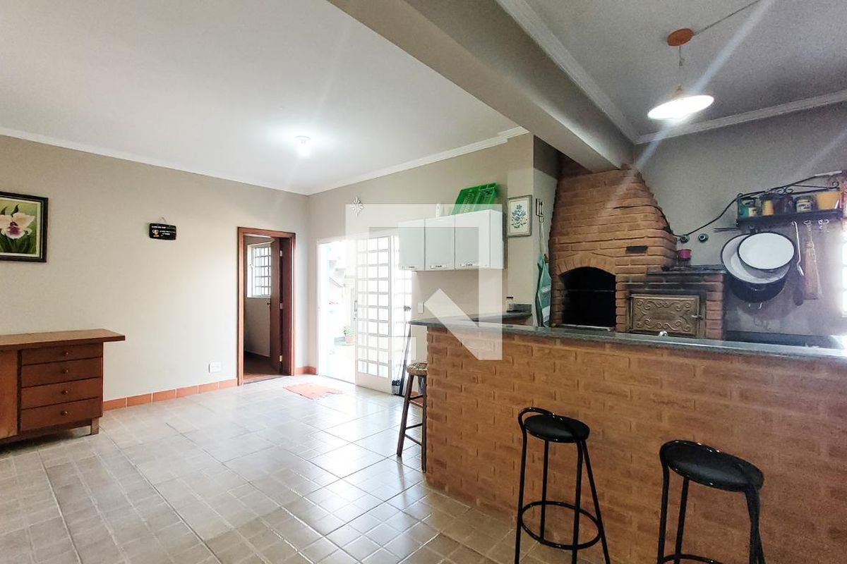 Casa à Venda - Taquaral, 4 Quartos,  360 m2 em , Campinas - sp | SoloBR