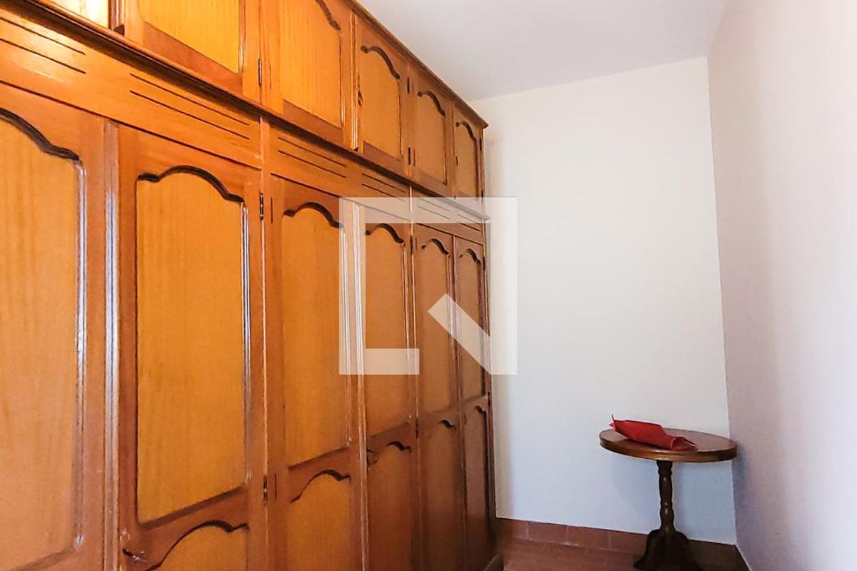 Casa à Venda - Taquaral, 4 Quartos,  360 m2 em , Campinas - sp | SoloBR