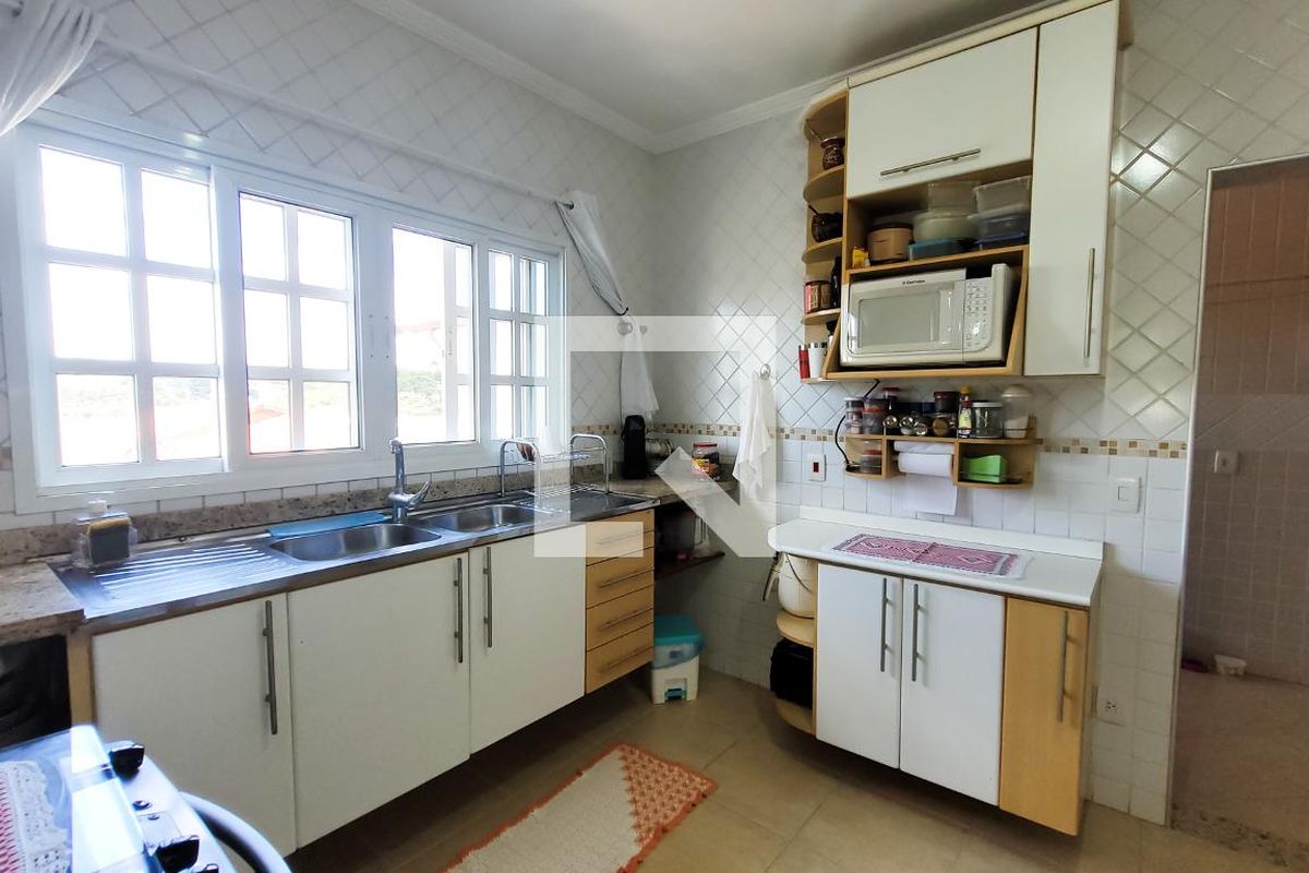 Casa à Venda - Taquaral, 4 Quartos,  360 m2 em , Campinas - sp | SoloBR