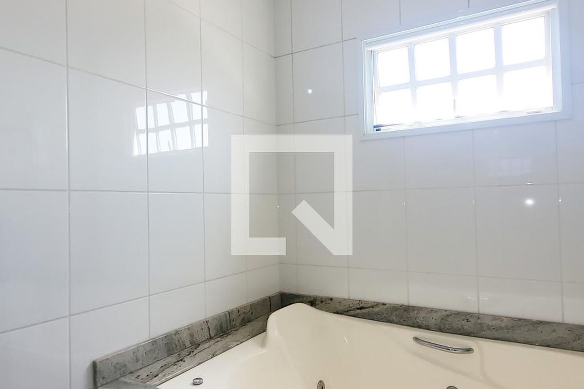 Casa à Venda - Taquaral, 4 Quartos,  360 m2 em , Campinas - sp | SoloBR