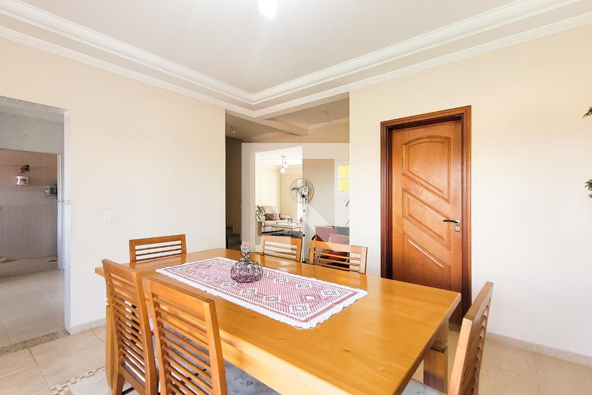Casa à Venda - Taquaral, 4 Quartos,  360 m2 em , Campinas - sp | SoloBR