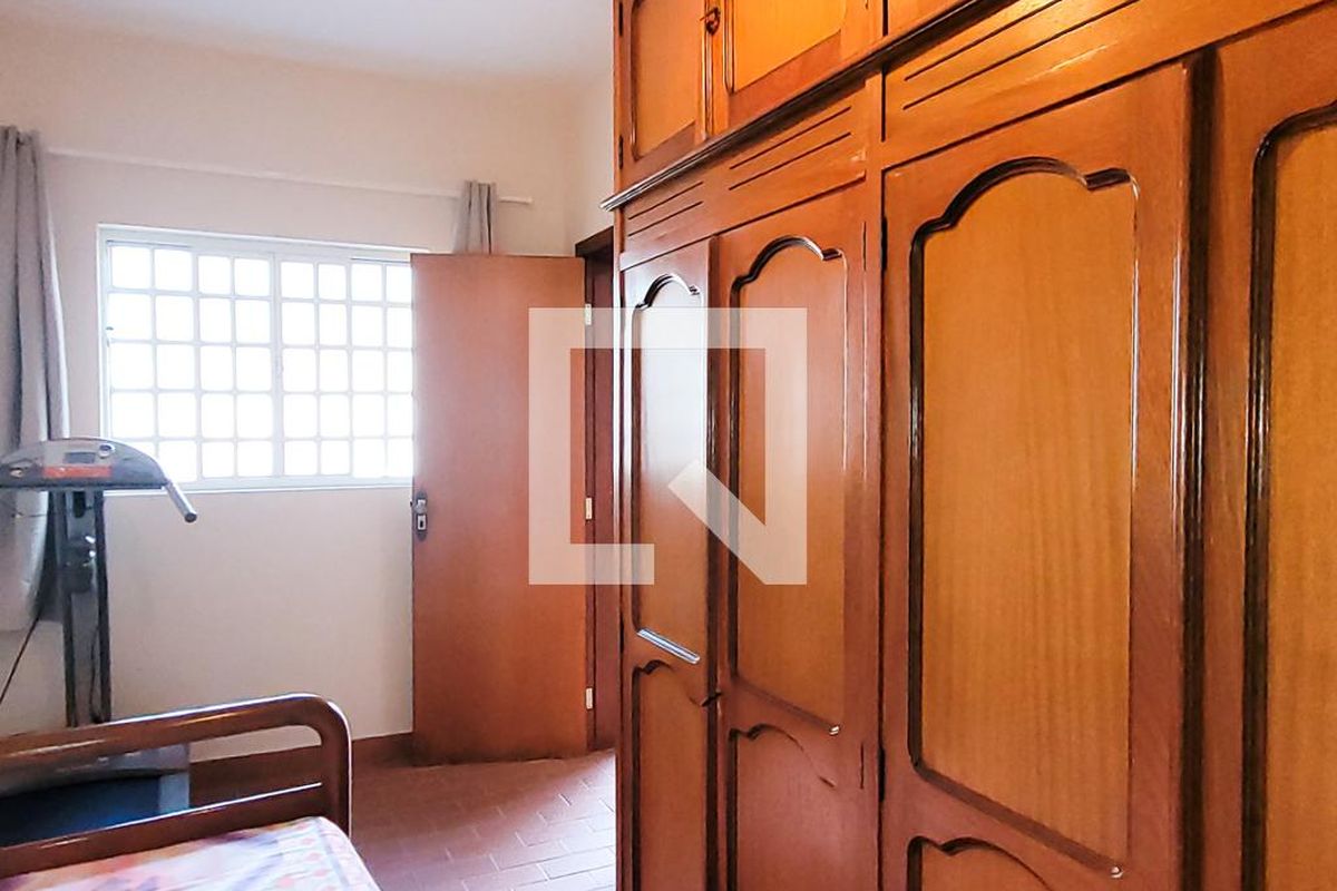 Casa à Venda - Taquaral, 4 Quartos,  360 m2 em , Campinas - sp | SoloBR