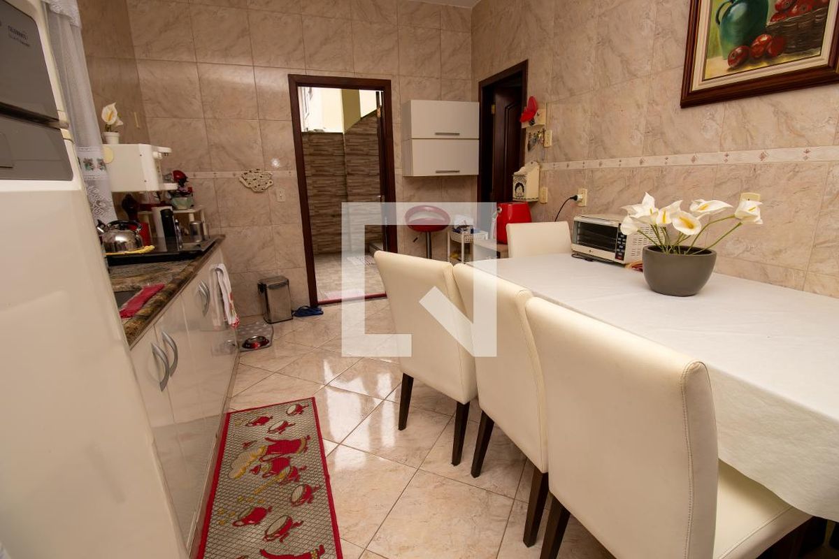 Casa, 3 quartos, 255 m² - Foto 64