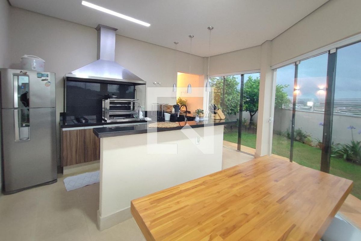 Casa à Venda - Swiss Park, 3 Quartos,  540 m2 em , Campinas - sp | SoloBR