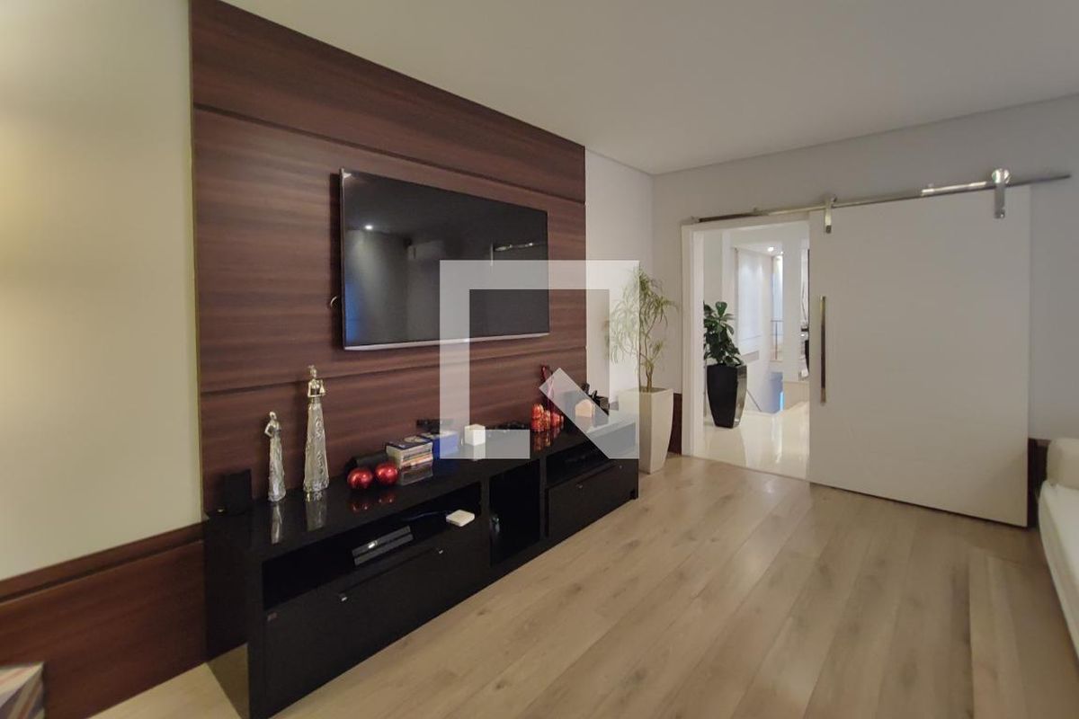 Casa à Venda - Swiss Park, 3 Quartos,  540 m2 em , Campinas - sp | SoloBR