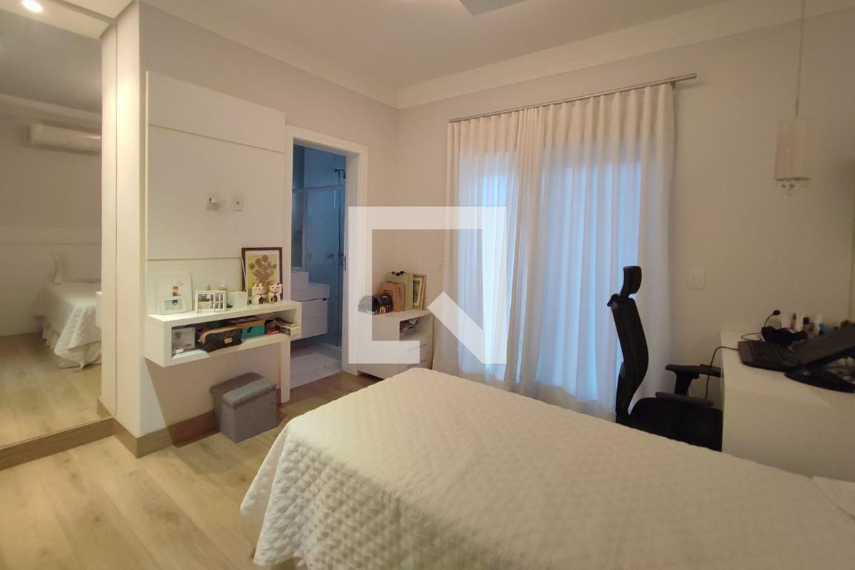 Casa à Venda - Swiss Park, 3 Quartos,  540 m2 em , Campinas - sp | SoloBR