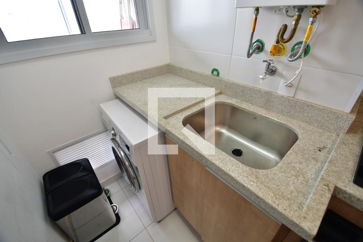 Apartamento à Venda - Centro, 1 Quarto,  45 m2 em , Campinas - sp | SoloBR