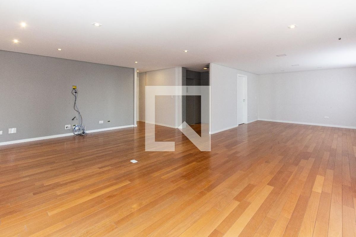 Apartamento, 3 quartos, 178 m² - Foto 1