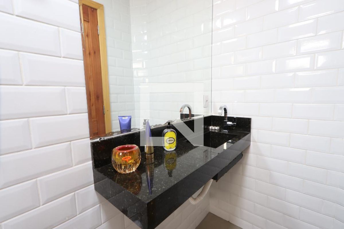 Casa, 3 quartos, 300 m² - Foto 56