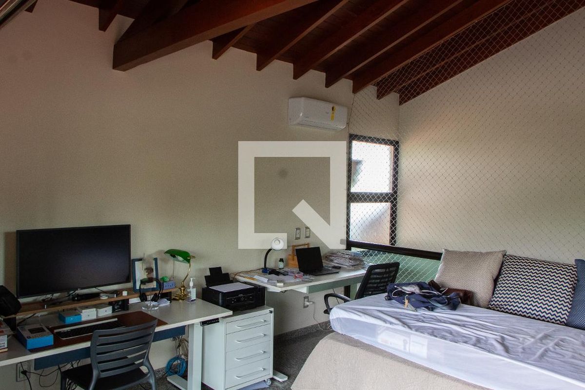 Casa à Venda - Lot. Alphaville Campinas, 3 Quartos,  480 m2 em , Campinas - sp | SoloBR