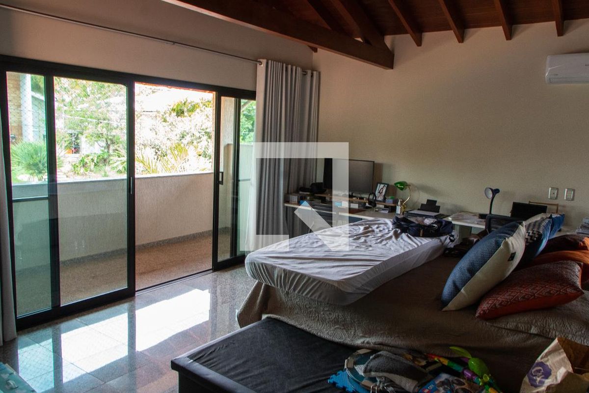 Casa à Venda - Lot. Alphaville Campinas, 3 Quartos,  480 m2 em , Campinas - sp | SoloBR