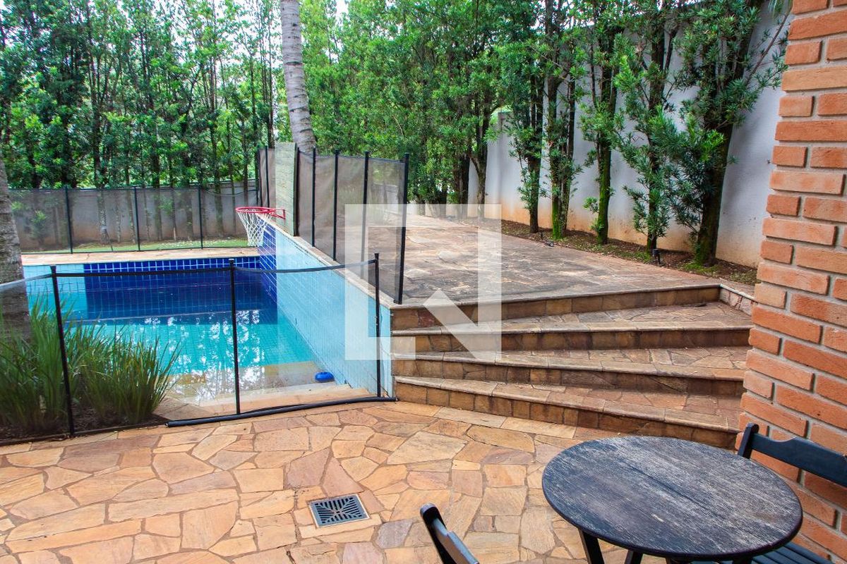 Casa à Venda - Lot. Alphaville Campinas, 3 Quartos,  480 m2 em , Campinas - sp | SoloBR