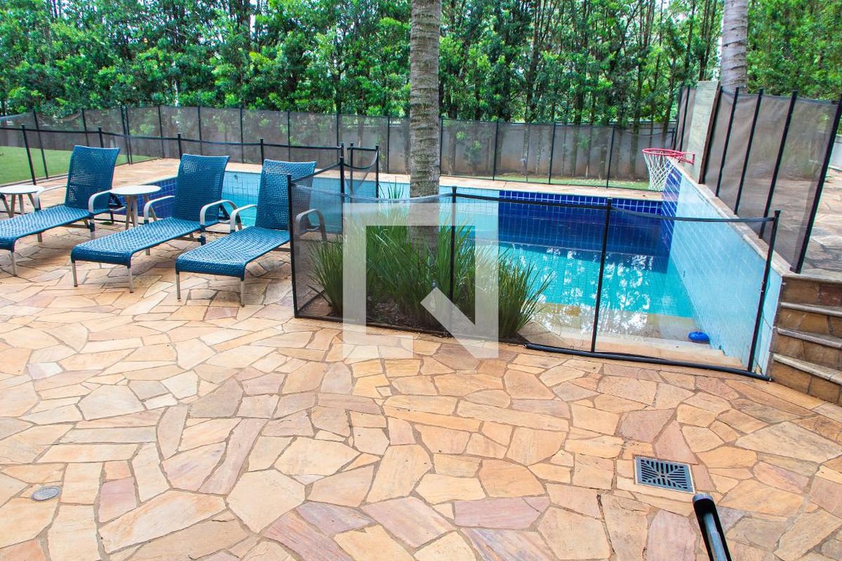 Casa à Venda - Lot. Alphaville Campinas, 3 Quartos,  480 m2 em , Campinas - sp | SoloBR