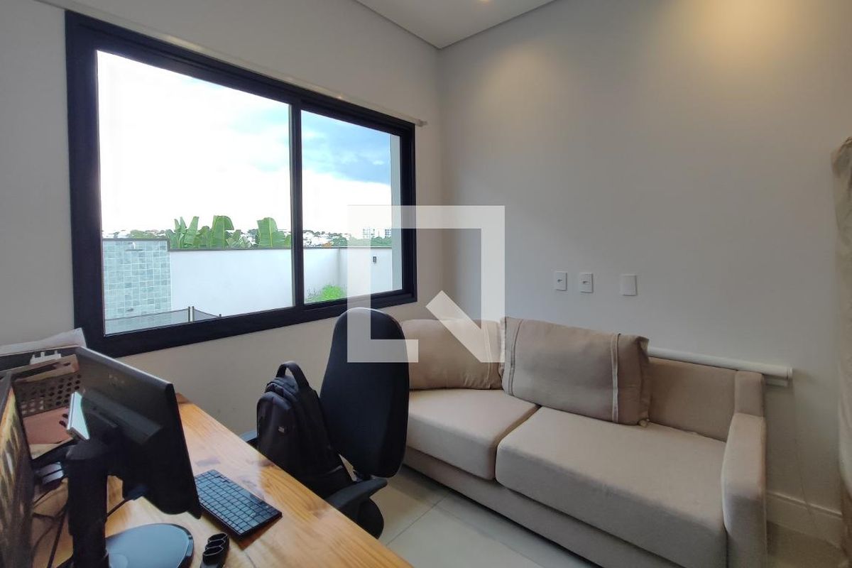 Casa à Venda - Swiss Park, 3 Quartos,  290 m2 em , Campinas - sp | SoloBR