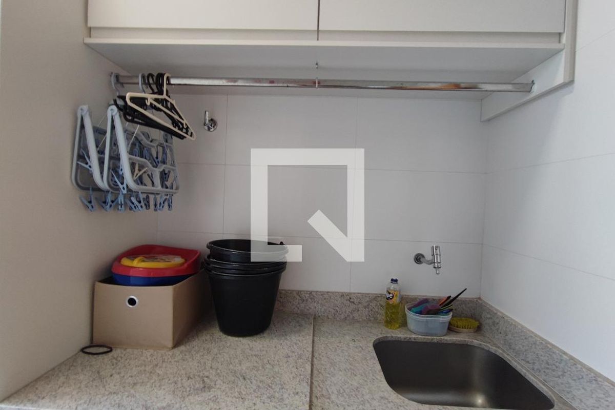 Casa à Venda - Swiss Park, 3 Quartos,  290 m2 em , Campinas - sp | SoloBR