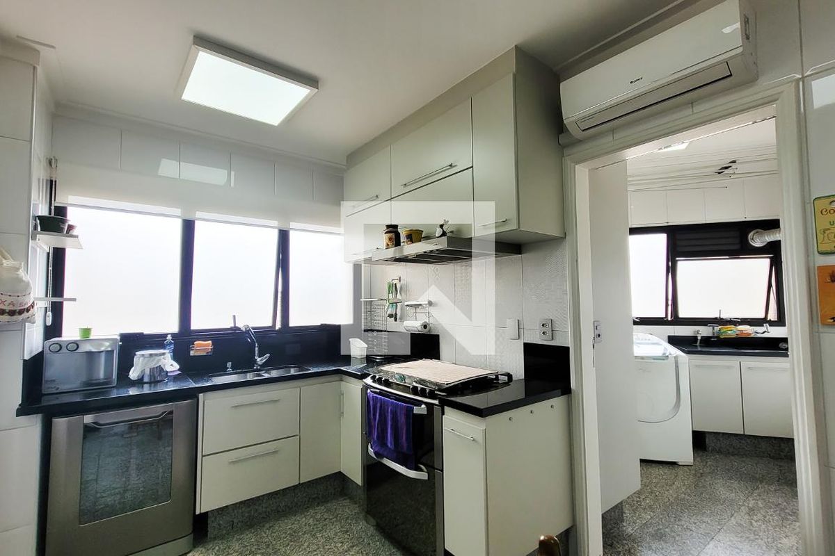 Apartamento à Venda - Bosque, 3 Quartos,  210 m2 em , Campinas - sp | SoloBR