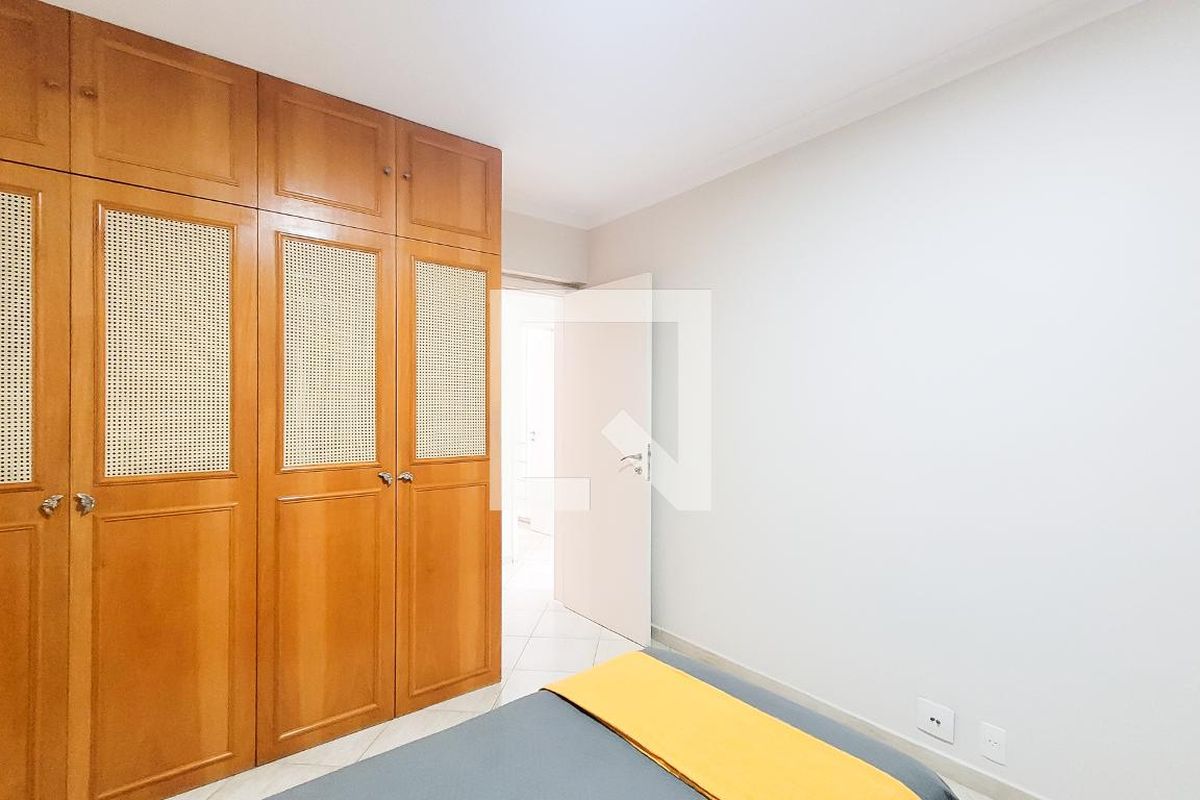 Apartamento à Venda - Bosque, 3 Quartos,  210 m2 em , Campinas - sp | SoloBR