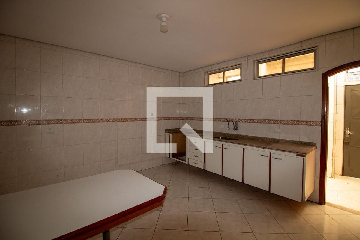 Casa, 3 quartos, 200 m² - Foto 28