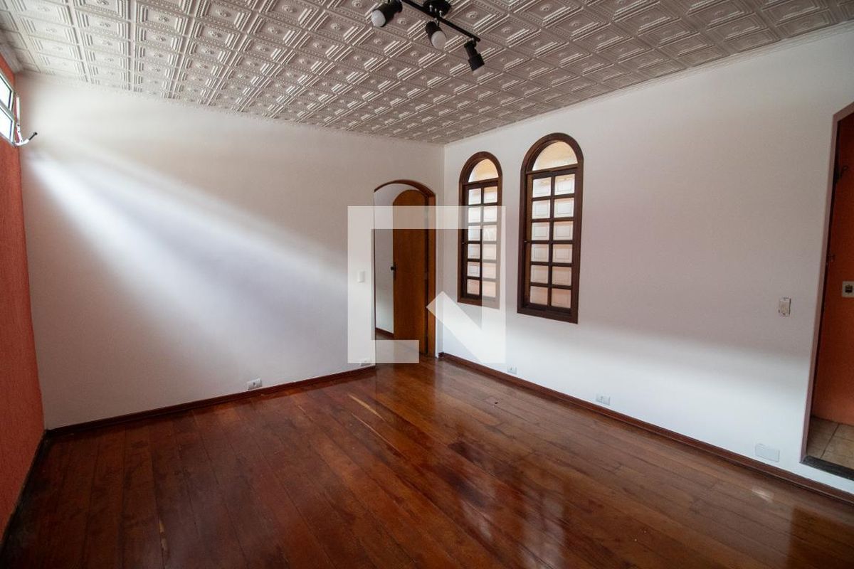 Casa, 3 quartos, 200 m² - Foto 12