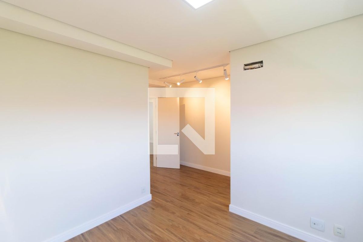 Apartamento à Venda - Lot. Alphaville Campinas, 4 Quartos,  137 m2 em , Campinas - sp | SoloBR