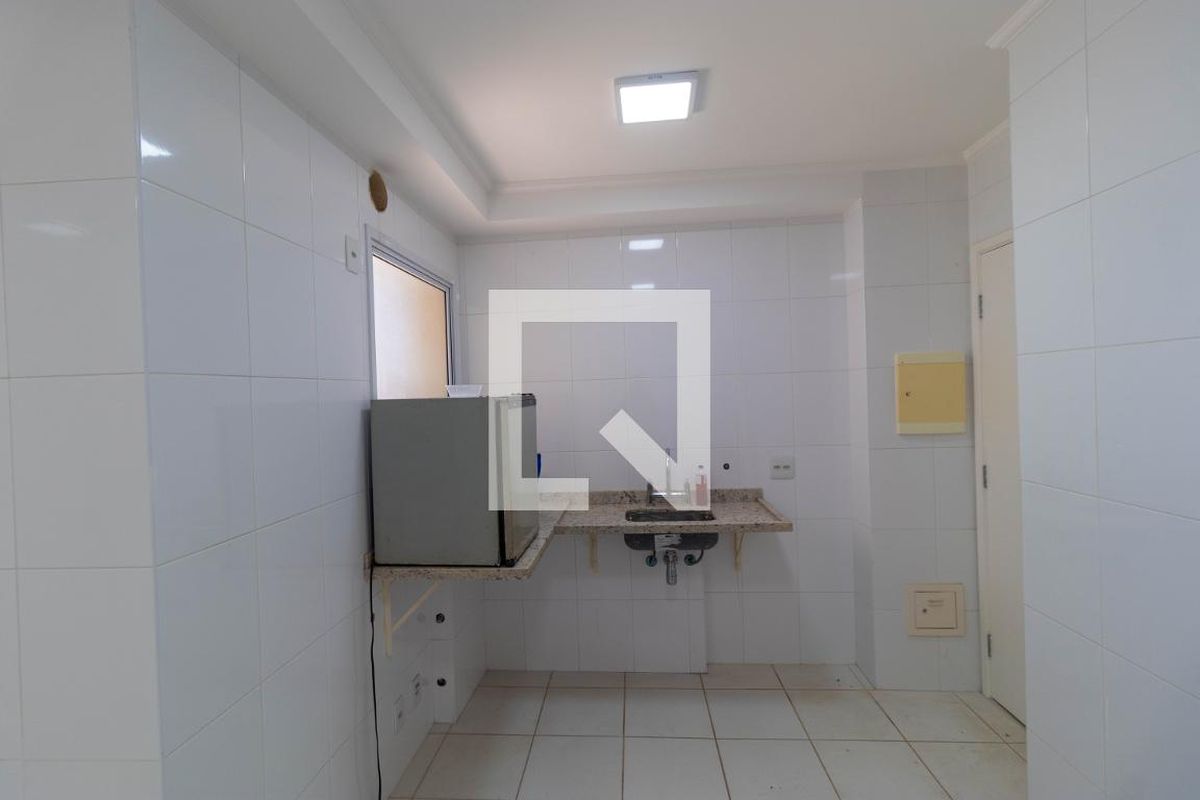 Apartamento à Venda - Lot. Alphaville Campinas, 4 Quartos,  137 m2 em , Campinas - sp | SoloBR