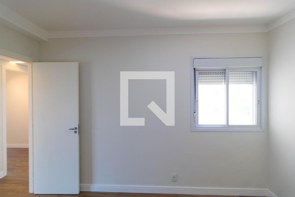 Apartamento à Venda - Lot. Alphaville Campinas, 4 Quartos,  137 m2 em , Campinas - sp | SoloBR