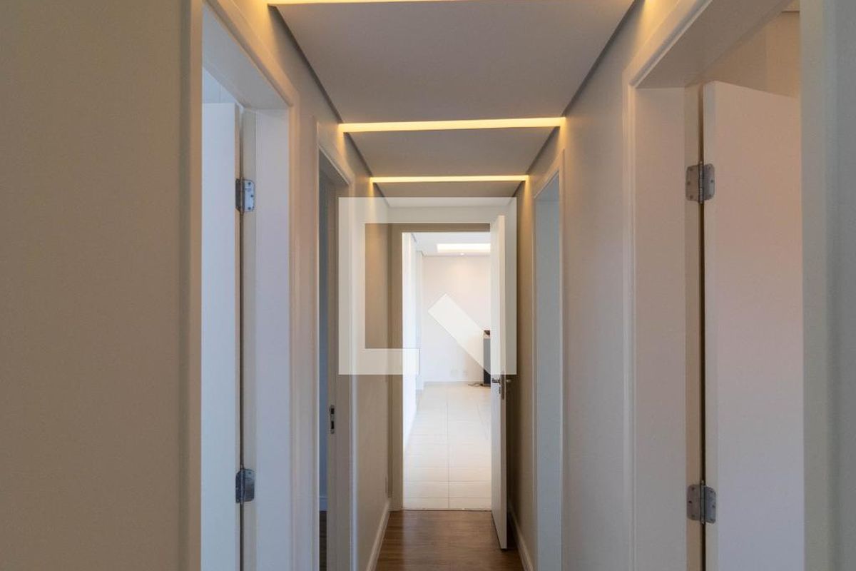Apartamento à Venda - Lot. Alphaville Campinas, 4 Quartos,  137 m2 em , Campinas - sp | SoloBR