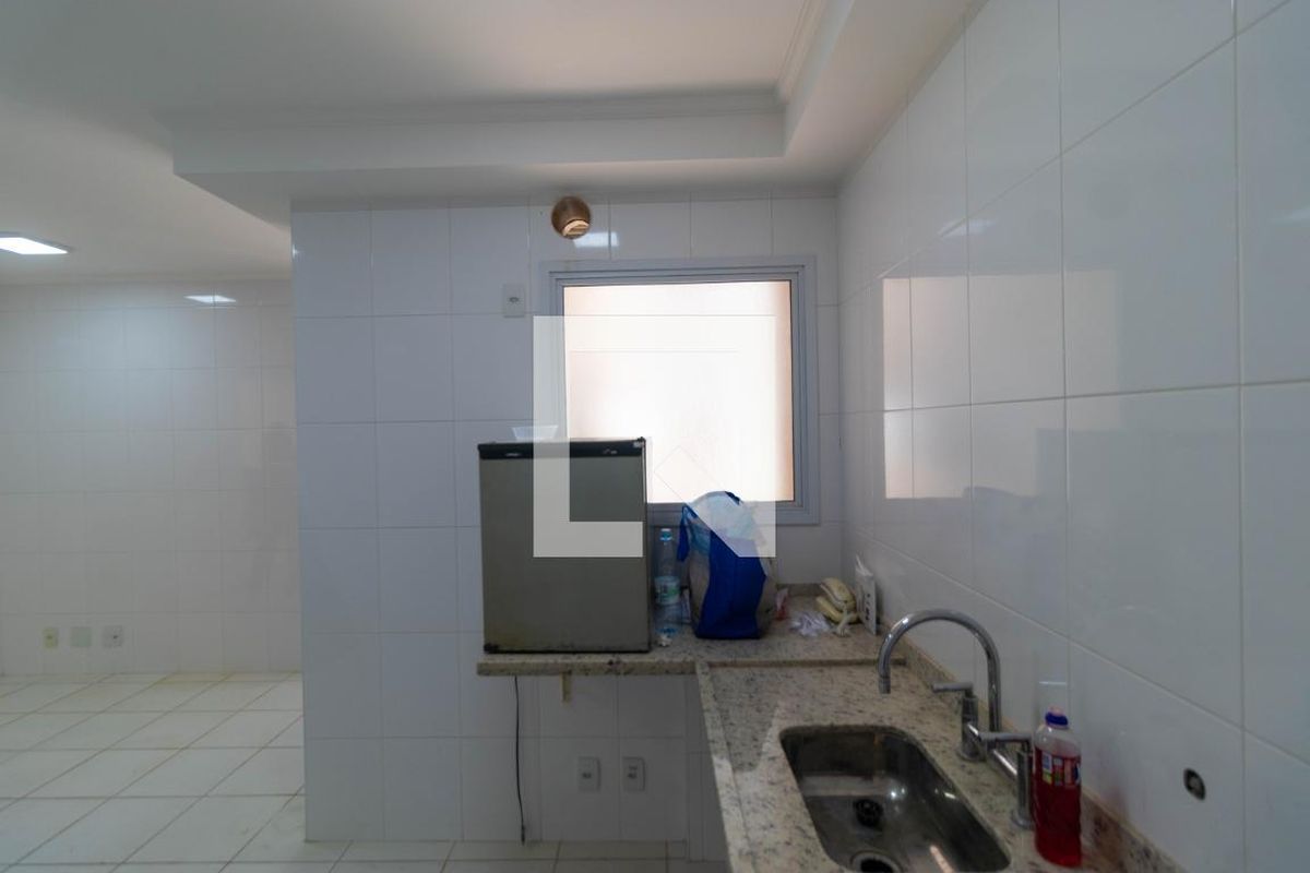 Apartamento à Venda - Lot. Alphaville Campinas, 4 Quartos,  137 m2 em , Campinas - sp | SoloBR