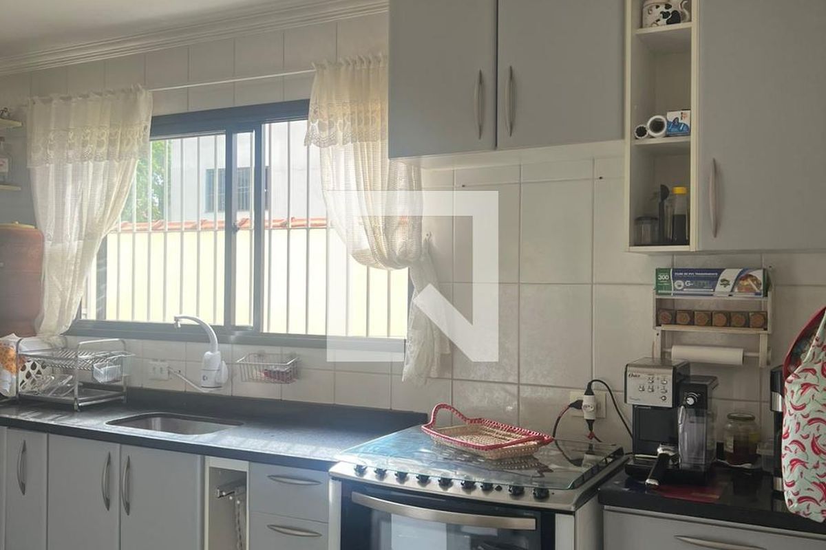 Casa, 3 quartos, 262 m² - Foto 93
