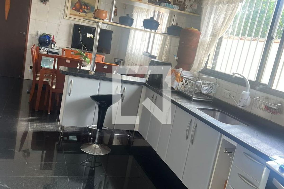 Casa, 3 quartos, 262 m² - Foto 107