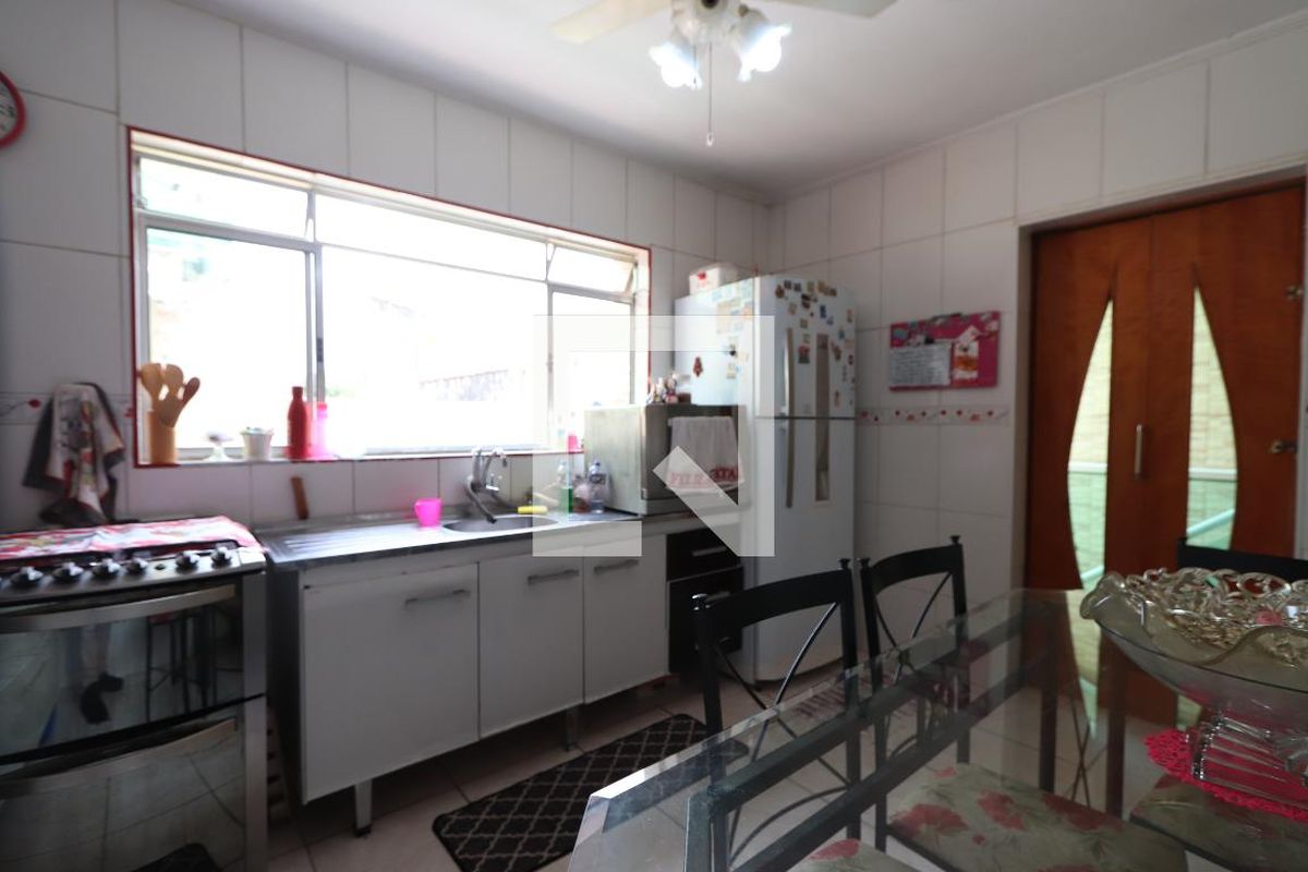 Casa, 4 quartos, 350 m² - Foto 41