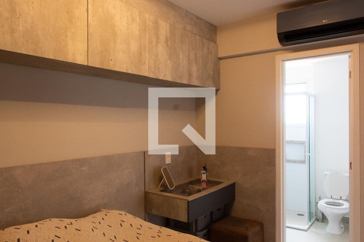 Apartamento à Venda - Bosque, 1 Quarto,  47 m2 em , Campinas - sp | SoloBR
