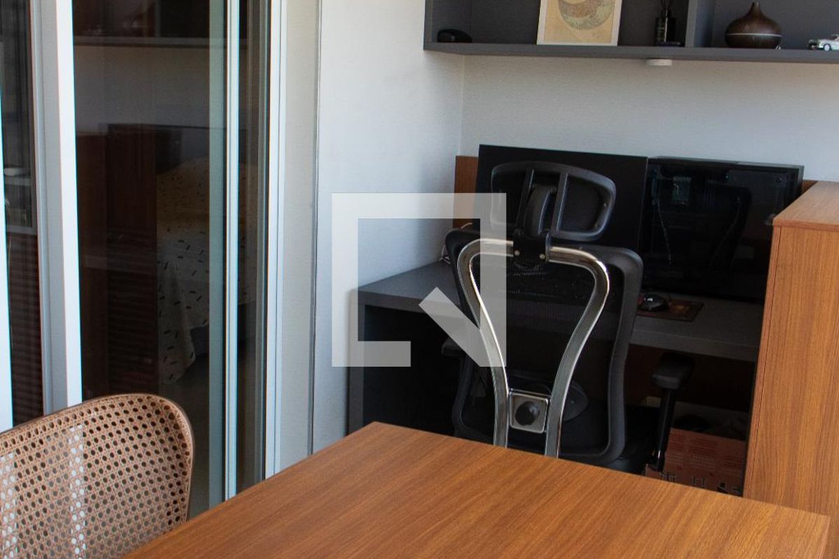 Apartamento à Venda - Bosque, 1 Quarto,  47 m2 em , Campinas - sp | SoloBR