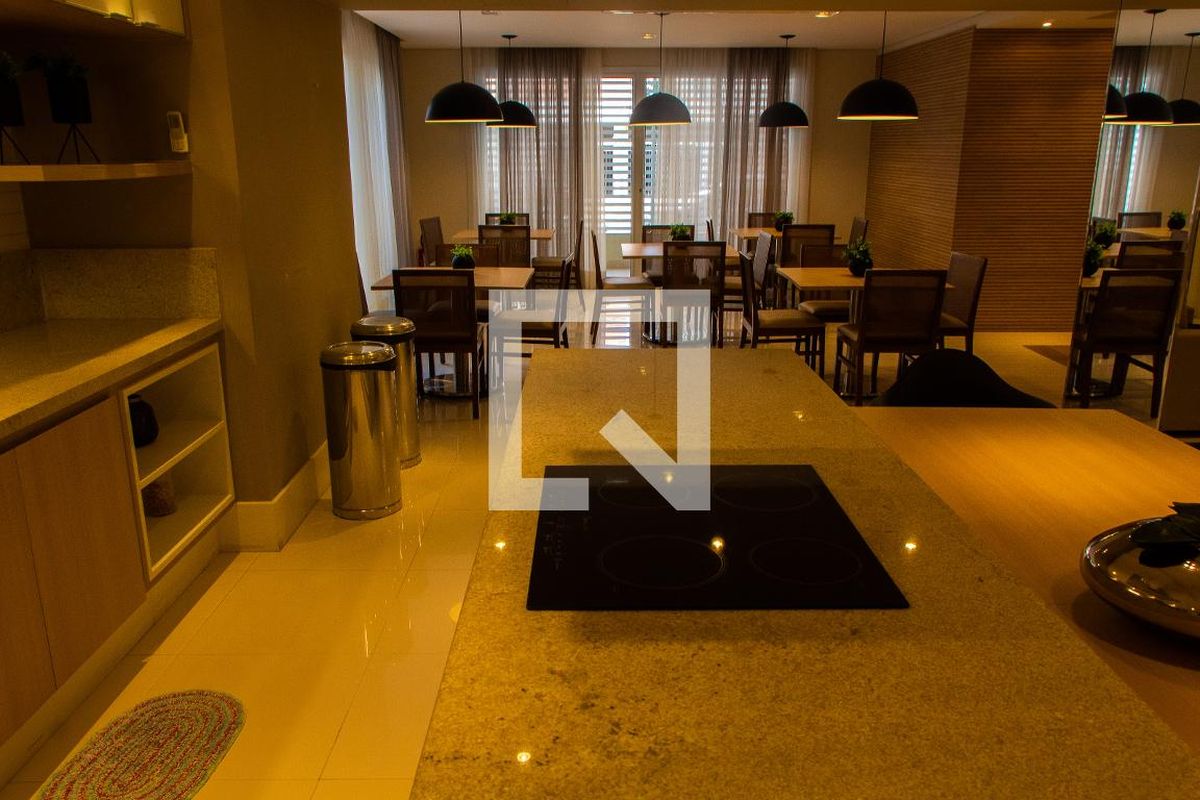 Apartamento à Venda - Bosque, 1 Quarto,  47 m2 em , Campinas - sp | SoloBR