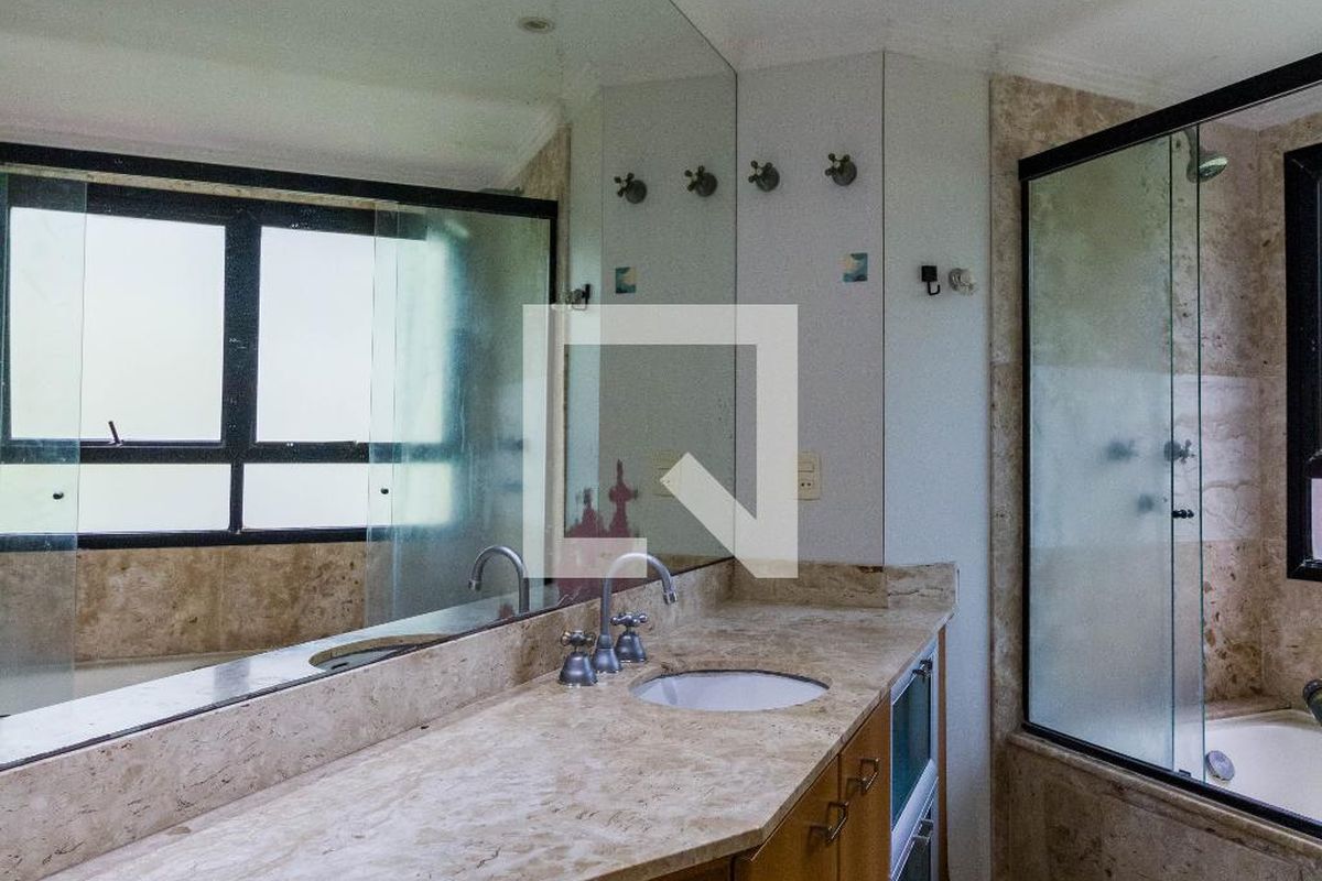 Apartamento, 4 quartos, 221 m² - Foto 86