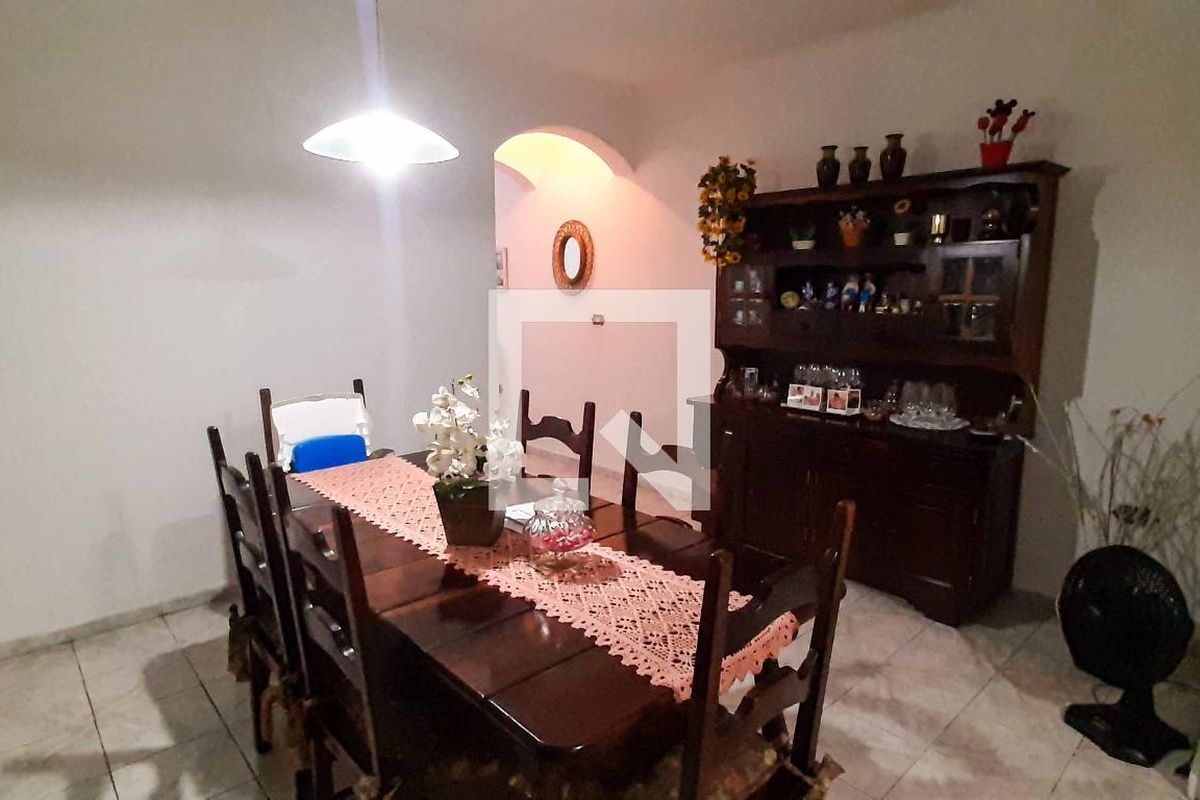 Casa, 3 quartos, 241 m² - Foto 95