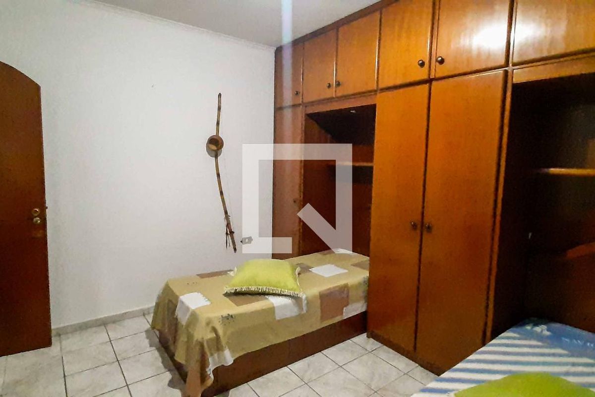 Casa, 3 quartos, 241 m² - Foto 53