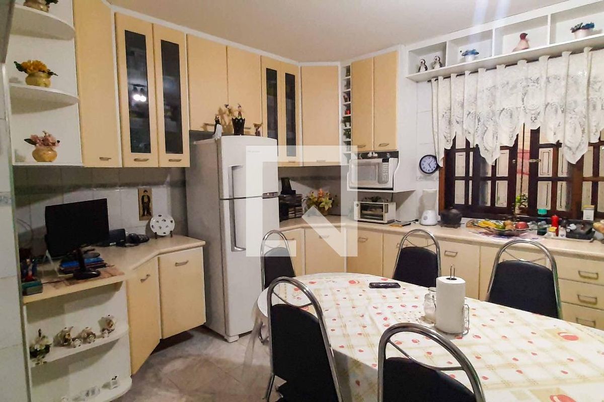 Casa, 3 quartos, 241 m² - Foto 105