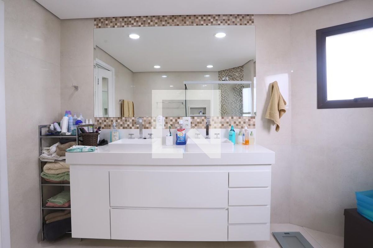 Apartamento, 3 quartos, 269 m² - Foto 94